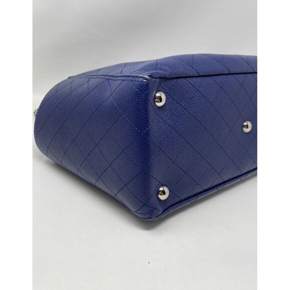 CHANEL Quilted Blue Caviar Leather Pocket Chain CC Charm Tote - Picture 7 of 14